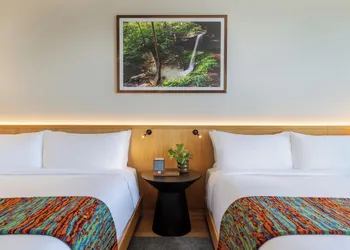 The Compton hotel thumbnail 8