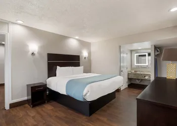 Spanish Trails Inn hotel thumbnail 4
