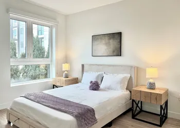 Charming LA Retreat hotel thumbnail 4