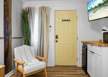 Boardwalk Inn hotel thumbnail 6