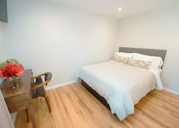 Hampton Bays Hotel on Main hotel thumbnail 5