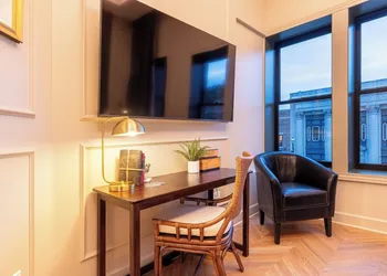 Sinclair Suites hotel thumbnail 8