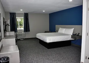Hummingbird Hotel hotel thumbnail 5