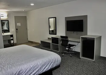 Hummingbird Hotel hotel thumbnail 7