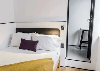 Hotel Puerta Roja Condesa hotel thumbnail 2