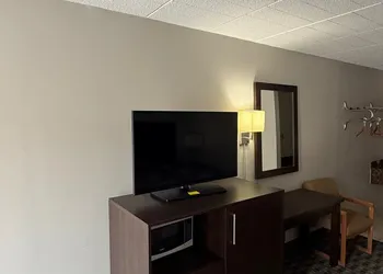 Fort York Motel hotel thumbnail 7