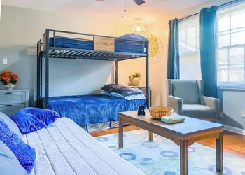 The Blue Spring Oasis hotel thumbnail 7