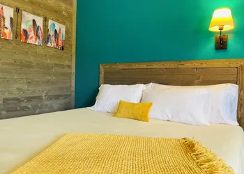 Historic Mora Inn and RV Park hotel thumbnail 6