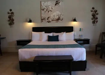 Rancho Maria Teresa hotel thumbnail 5