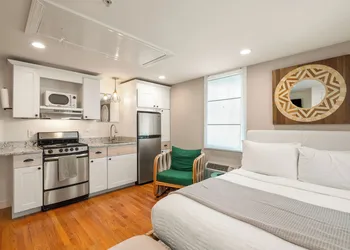 Hygge House Suites hotel thumbnail 5
