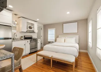 Hygge House Suites hotel thumbnail 7