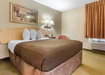 Birch Hill Suites South Bend hotel thumbnail 3