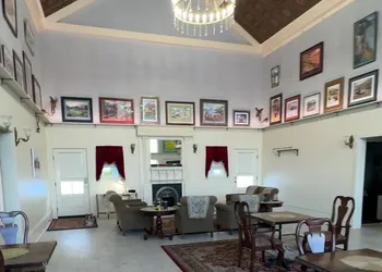 Whimsy Station hotel thumbnail 3
