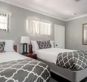 Browntown Room for 4: Comfort, Wifi & Parking hotel detail image 4