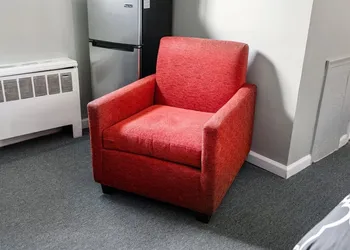 Browntown Room for 4: Comfort, Wifi & Parking hotel thumbnail 8
