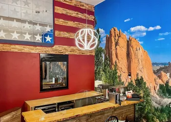 Motel 229 @ Garden of the Gods hotel thumbnail 2