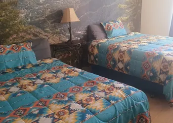 Motel 229 @ Garden of the Gods hotel thumbnail 4