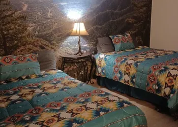 Motel 229 @ Garden of the Gods hotel thumbnail 5