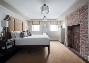 86 State Circle - Luxury Boutique Hotel hotel thumbnail 2