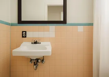 Antigua Motel by OYO Tampa US - 41 hotel thumbnail 8