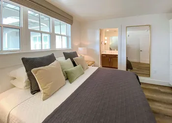 Berkeley Beach Club hotel thumbnail 5