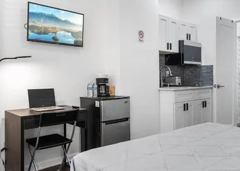 Ututu Stay West hotel thumbnail 6