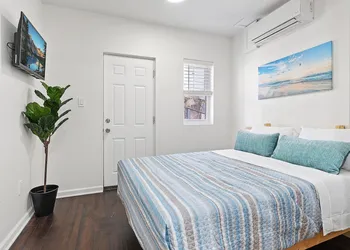 Ututu Stay West hotel thumbnail 7