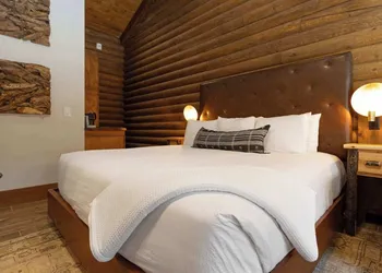 The Timber at Holly Branch hotel thumbnail 4