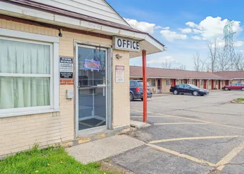 Flint Motel by OYO MI Near I-475 hotel thumbnail 4