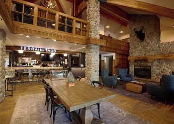 Gravity Haus Big Sky hotel thumbnail 4