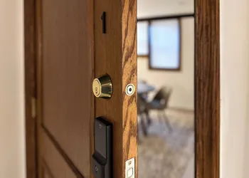 DTW Suites hotel thumbnail 7