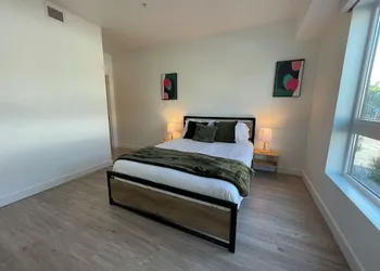 Modern Retreat in Koreatown hotel thumbnail 2