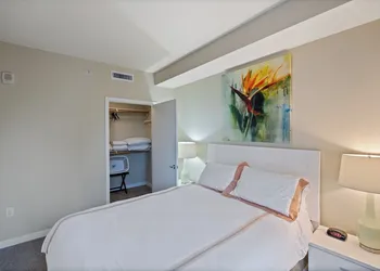 Global Luxury Suites at Woodbury hotel thumbnail 2