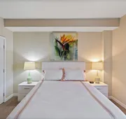 Global Luxury Suites at Woodbury hotel detail image 7