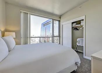 Global Luxury Suites at Woodbury hotel thumbnail 8