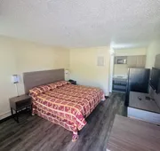 Studios & Suites 4 Less Virginia Beach hotel detail image 3