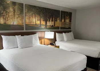 Days Inn by Wyndham Clanton AL hotel thumbnail 3