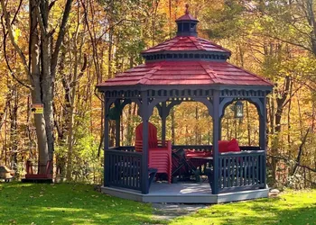Green Acres Retreat hotel thumbnail 3