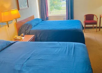 Comfort Crest Inn hotel thumbnail 2