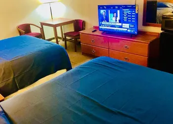 Comfort Crest Inn hotel thumbnail 4