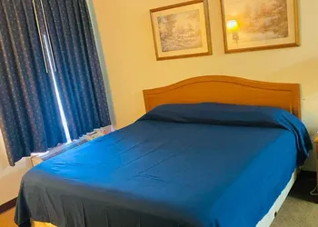 Comfort Crest Inn hotel thumbnail 6
