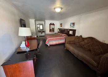Vista Motel - Riverside hotel thumbnail 2