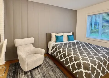 Luxury 180 degree Lake View hotel thumbnail 6