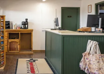 Big Bend Station hotel thumbnail 2