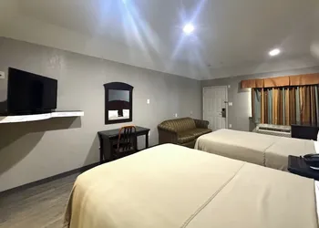 Hotel O Regency Suites Houston - IAH Beltway 8 hotel thumbnail 7