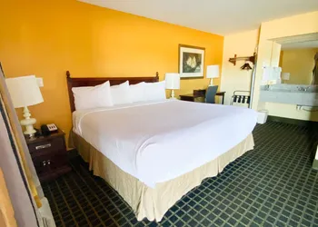 Travel Inn hotel thumbnail 2