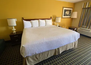 Travel Inn hotel thumbnail 6