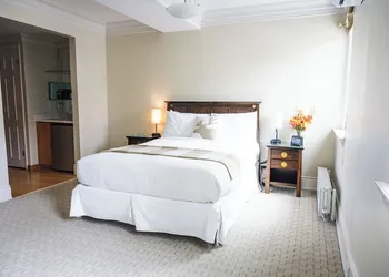 The University Club of Toronto hotel thumbnail 6