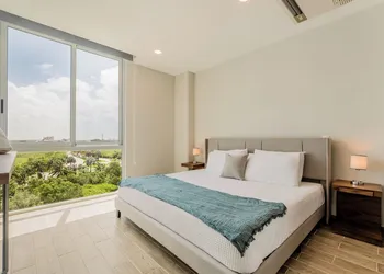 EHDEN Vacation Suites Puerto Cancún hotel thumbnail 6