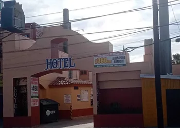 Hotel Tapatio hotel thumbnail 5